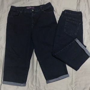 2 Gloria Vanderbilt Amanda Capris Size 12